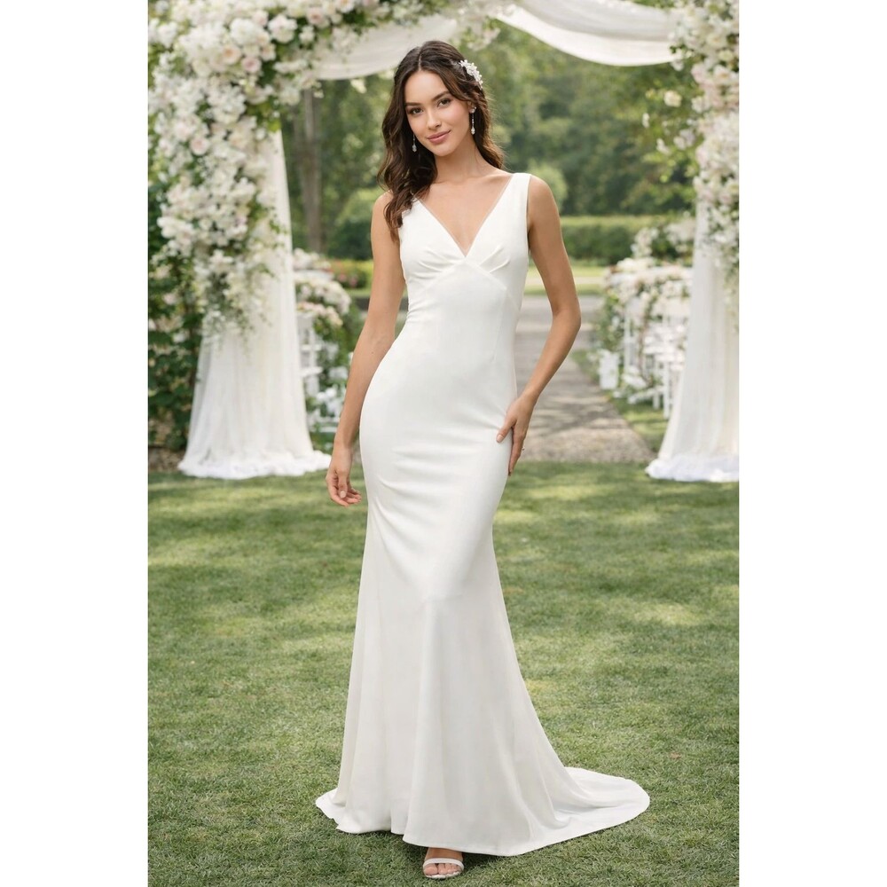 Lulu's Ivory V-Neck Fitted Wedding Dress